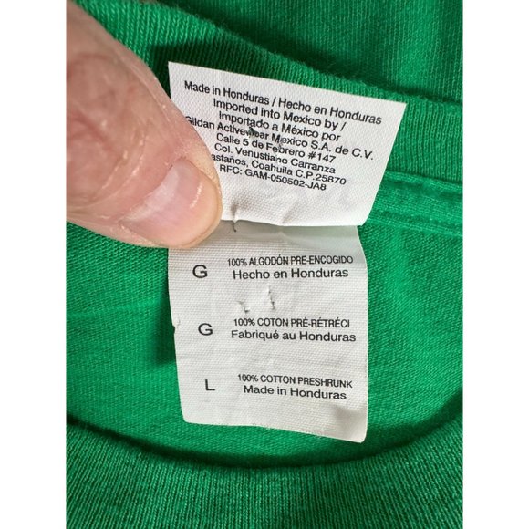 Gildan Mistletoe Present Ugly Christmas Sweater TShirt Sz Large Green Cotton - Picture 6 of 16